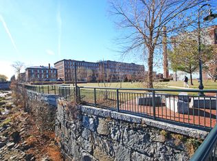 61 Perkins St APT 2, Lowell, MA 01854