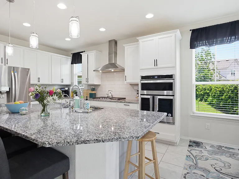9010 Canopy Bnd — Photo 13