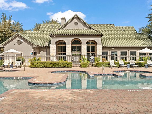 4th image of 1215 W Slaughter Ln #814