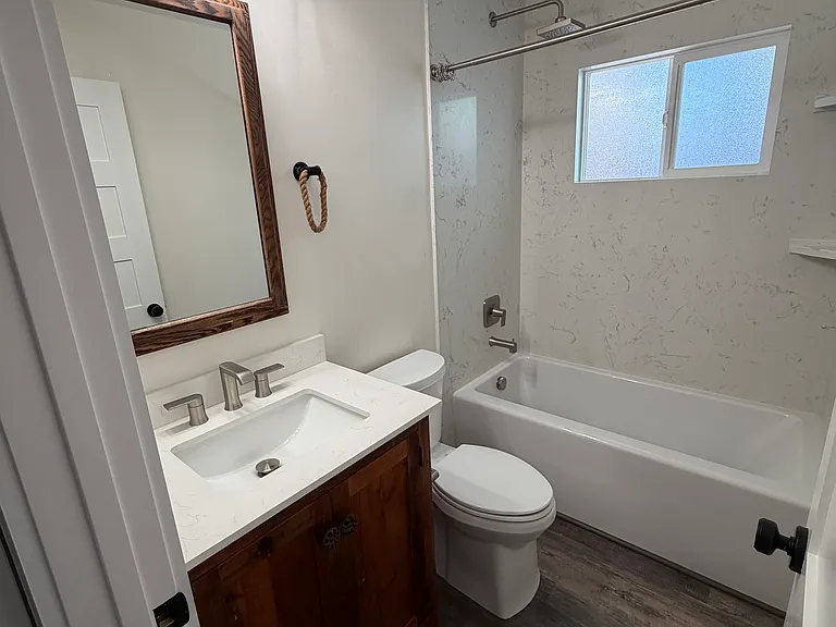 3293 Roland Dr — Photo 20