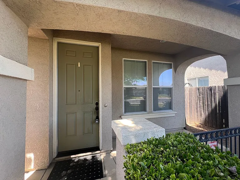 9814 Paso Fino Way — Photo 5