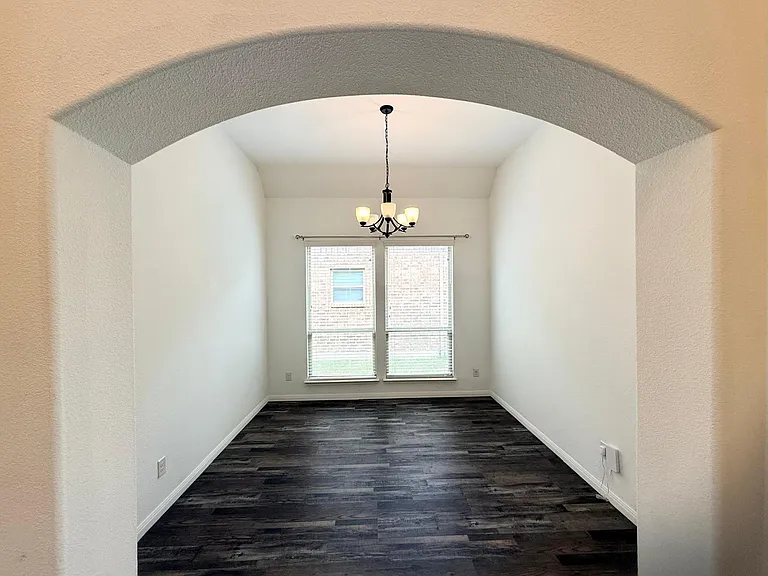 160 Stevenson Dr — Photo 10