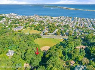 27 Bay View Ter, Highlands, NJ 07732