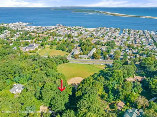 27 Bay View Ter, Highlands, NJ 07732