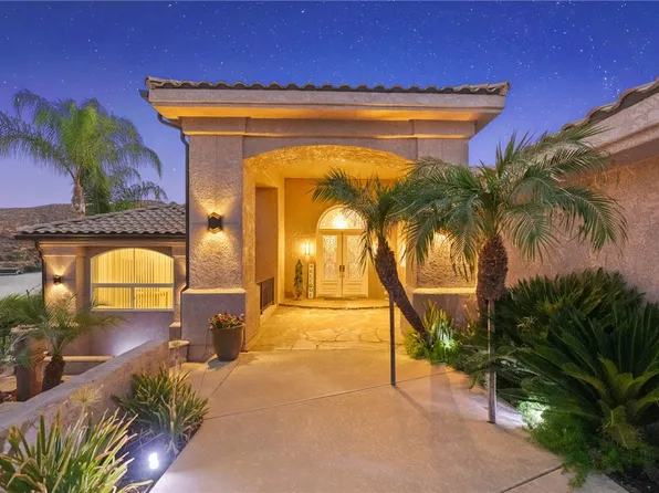 22001 Loch Lomond Dr, Canyon Lake, CA 92587