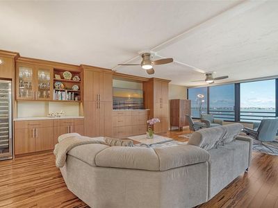 770 S Palm Ave APT 603, Sarasota, FL, 34236