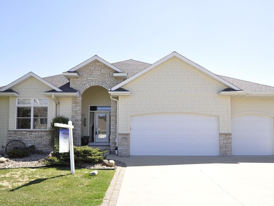 1st image of 4063 Autumn Lake Ct SW