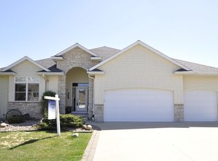 4063 Autumn Lake Ct SW, Rochester, MN 55902