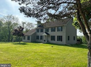 210 E Dark Hollow Rd, Pipersville, PA
