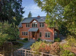 431 Edgecliff Dr, Langley, WA