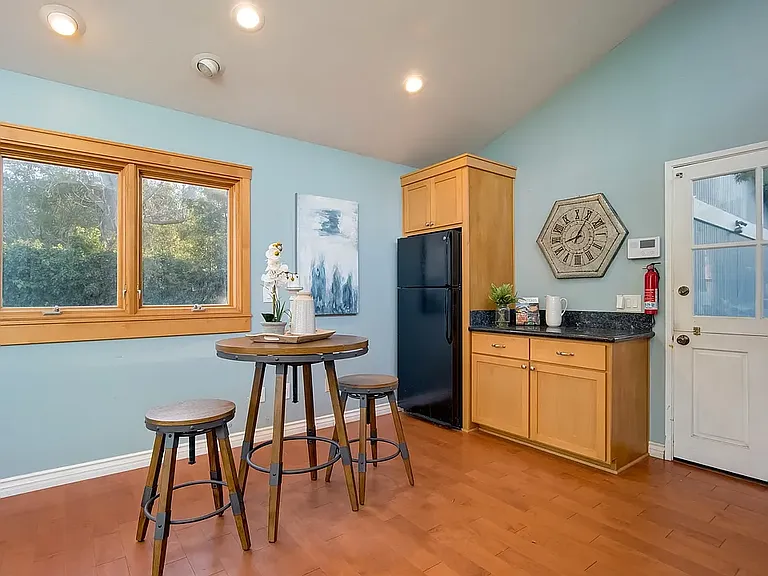 9477 La Jolla Shores Dr #B — Photo 6