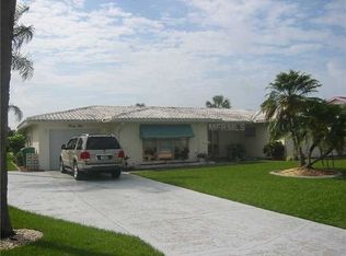 35 Oakland Hills Ct, Rotonda West, FL 33947