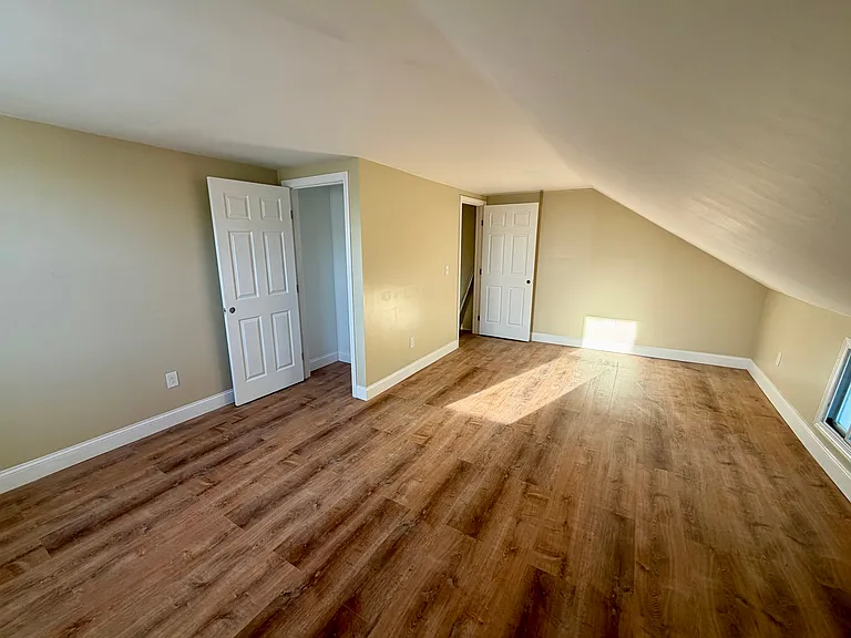 710 Central St — Photo 9