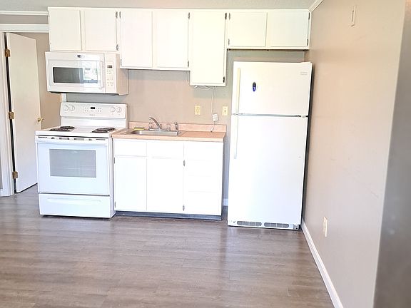5th image of 59 Couture St #2