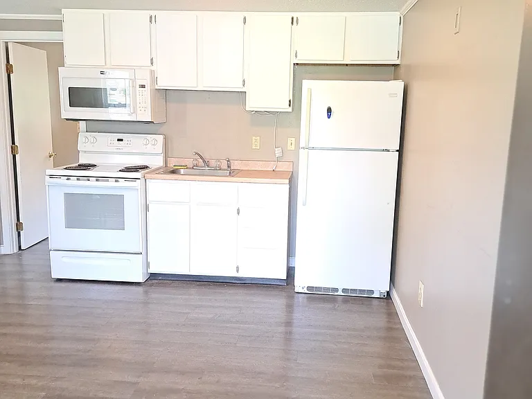 59 Couture St #2 — Photo 5