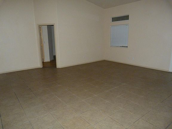 4th image of 6236 Diazo St