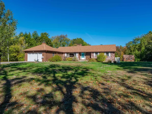 115 Winnicutt Road, Stratham, NH 03885