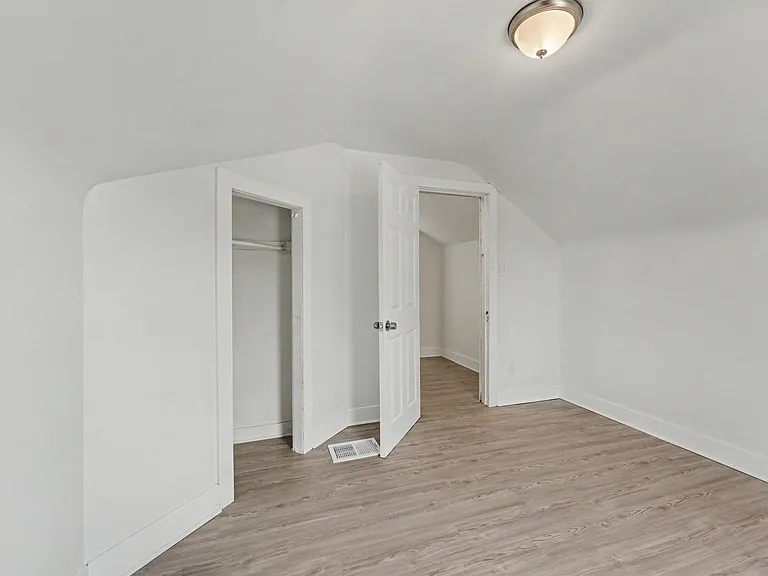 15224 Rossini Dr — Photo 11