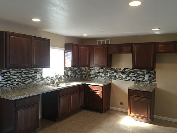 3rd image of 4328 N 49th Ave