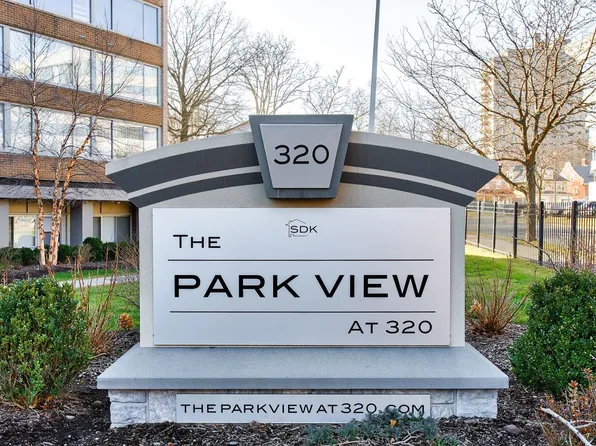 The Park View At 320