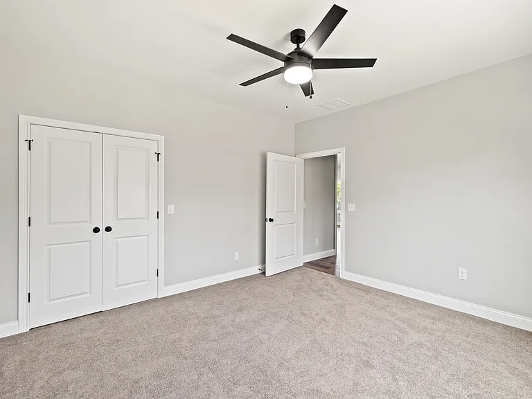 1038 Tamworth Ln — Photo 22