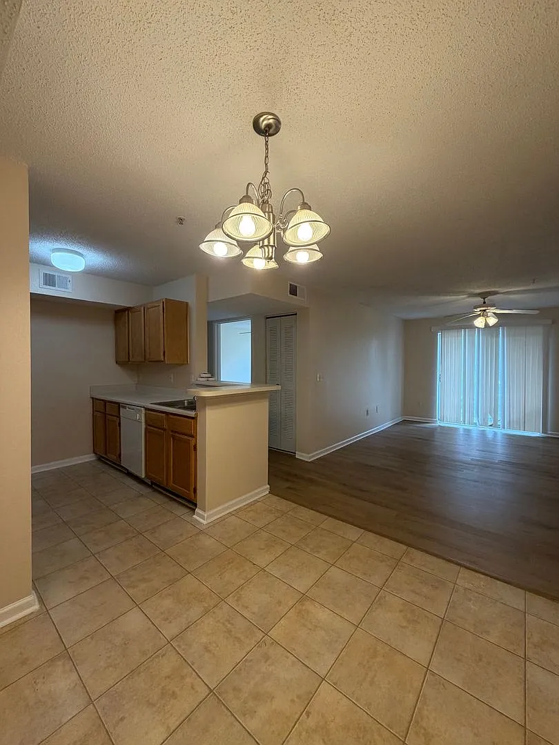 Building Photo - 4090 Dancing Cloud Ct #254