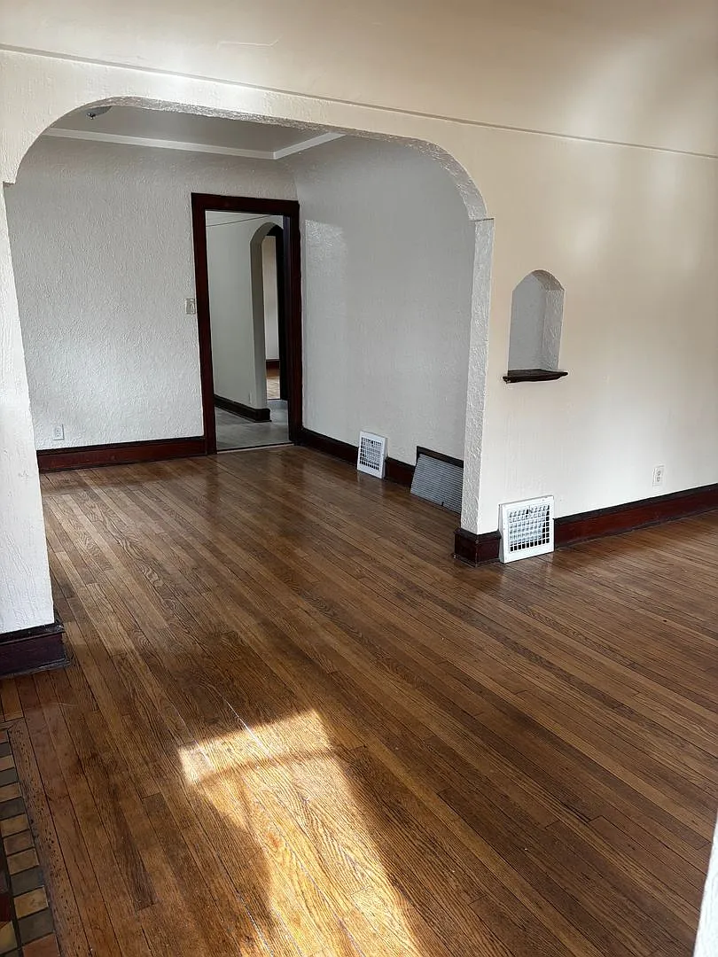 3323 N. 44th St. — Photo 2