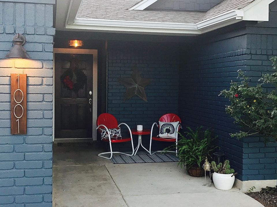 1st image of 1001 Elmwood Trl