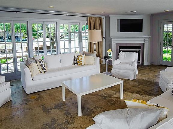 5th image of 204 Royal George Cir