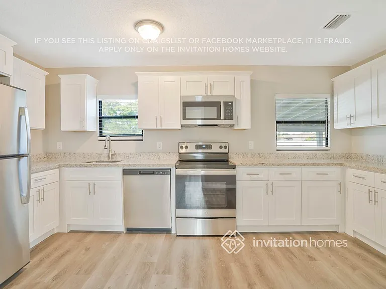 2751 NW 23rd St — Photo 11