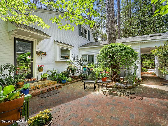 4th image of 1335 Midland Road