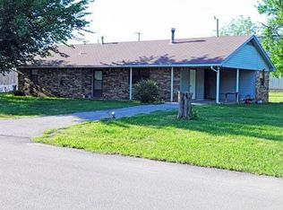 122 W 3rd St, Davenport, OK 74026