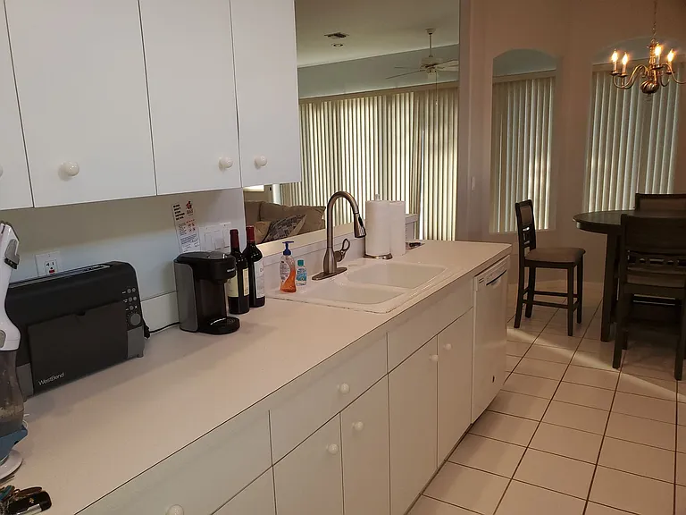 1141 Southlake Ct — Photo 13