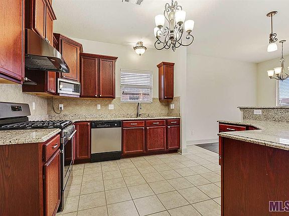 5th image of 41157 Colonial Dr