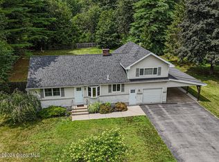 10 Carr Rd, Saratoga Springs, NY 12866