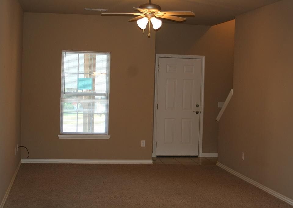 1st image of 3105 SW Windrift Ave #B