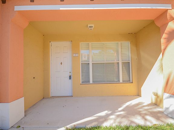 3rd image of 3569 Forest Hill Blvd APT 101