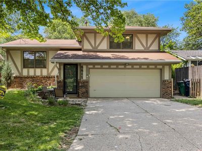 8811 Hammontree Cir, Urbandale, IA, 50322