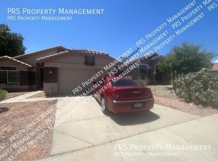 1041 E Silverwood Dr, Phoenix, AZ 85048