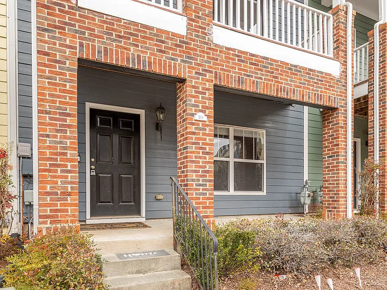308 Kinellan Ln — Photo 2