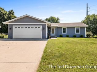 2432 Spring Ct, Zeeland, MI 49464