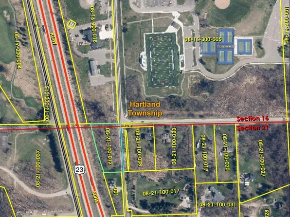 Hartland Rd, Hartland, MI 48353