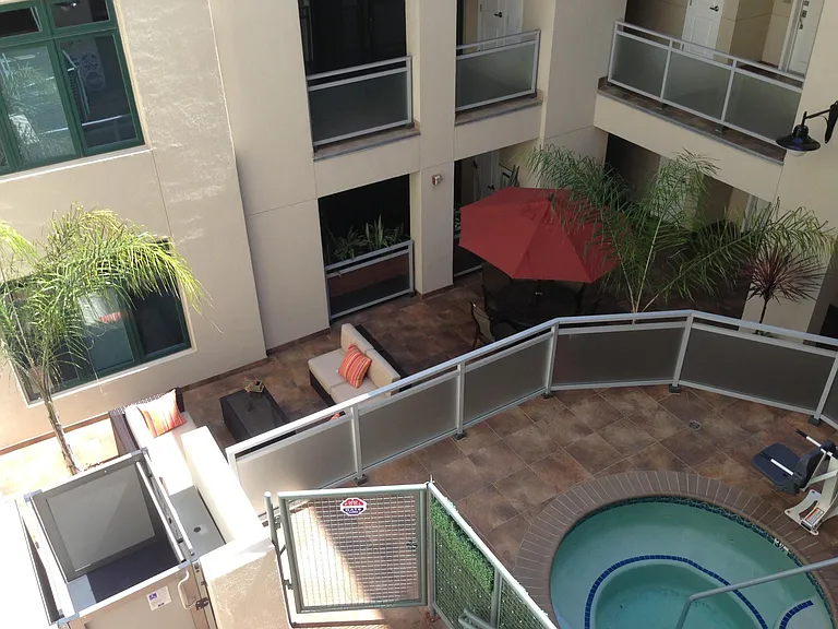 125 N Raymond Ave #409 — Photo 22