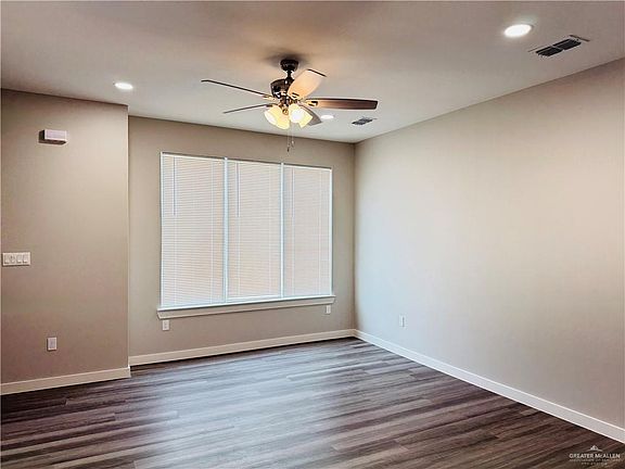 4th image of 2404 E San Andrea St #1