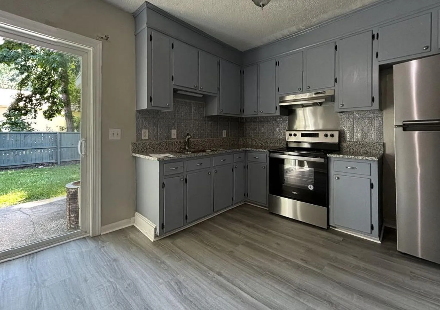 2 & 3 Bedroom Townhomes in West Ashley — Photo 1