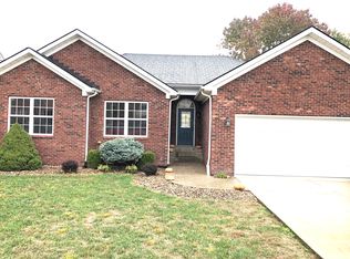 3912 Silver Glade Trl, Sellersburg, IN 47172