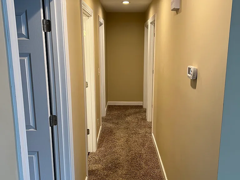 1431 Winsor Dr — Photo 4