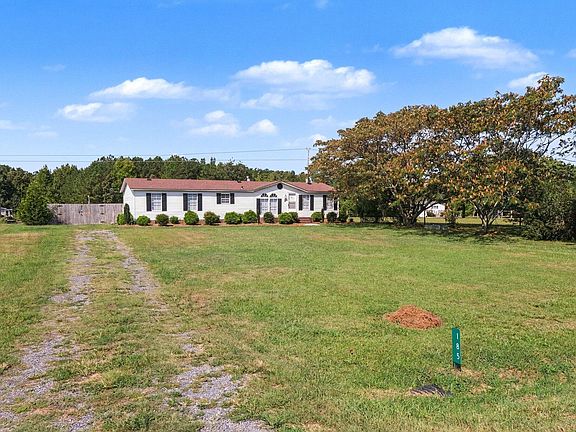 4th image of 185 Hollies Pines Rd