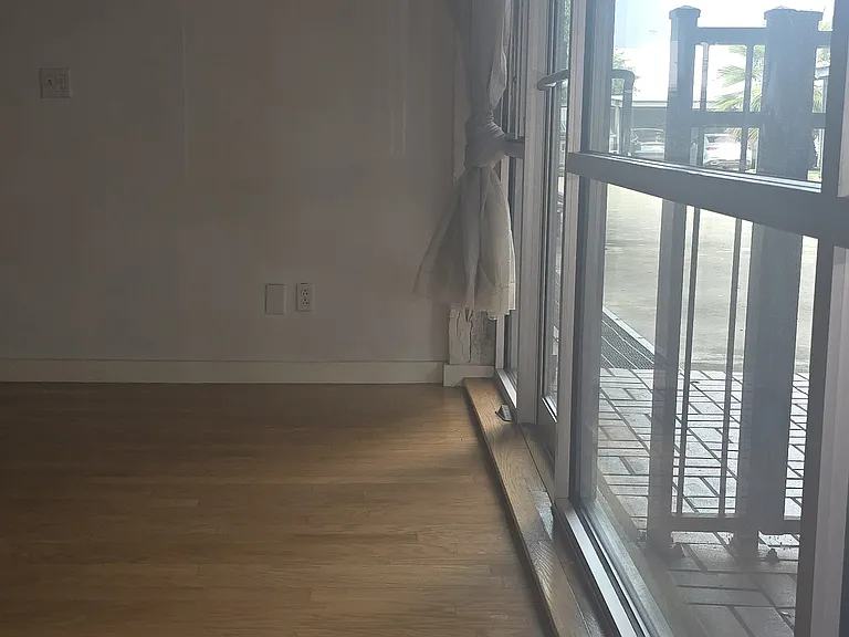 1339 S Flores St #107 — Photo 5