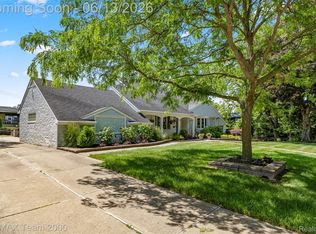 137 N Brady Rd, Dearborn, MI 48124